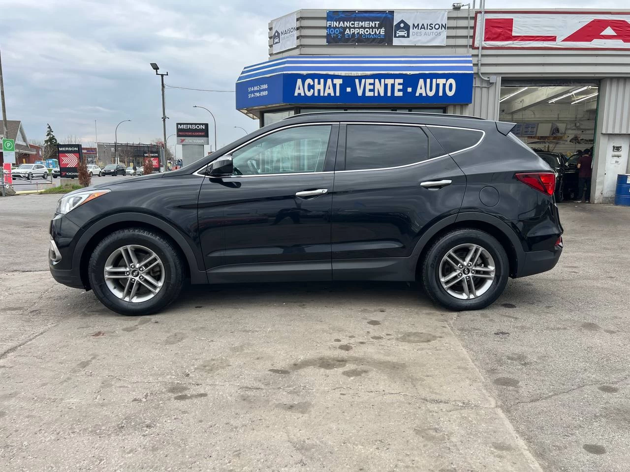 2017 Hyundai Santa Fe Sport SE**AWD**TOIT OUVRANT PANORAMIQUE**SIEGE EN CUIR**CAMERA DE RECUL**SIEGES CHAUFFNATS AVANT ET ARRIERE**Volant Chauffant**Alerte d'angle Mort**MAGS** Image principale