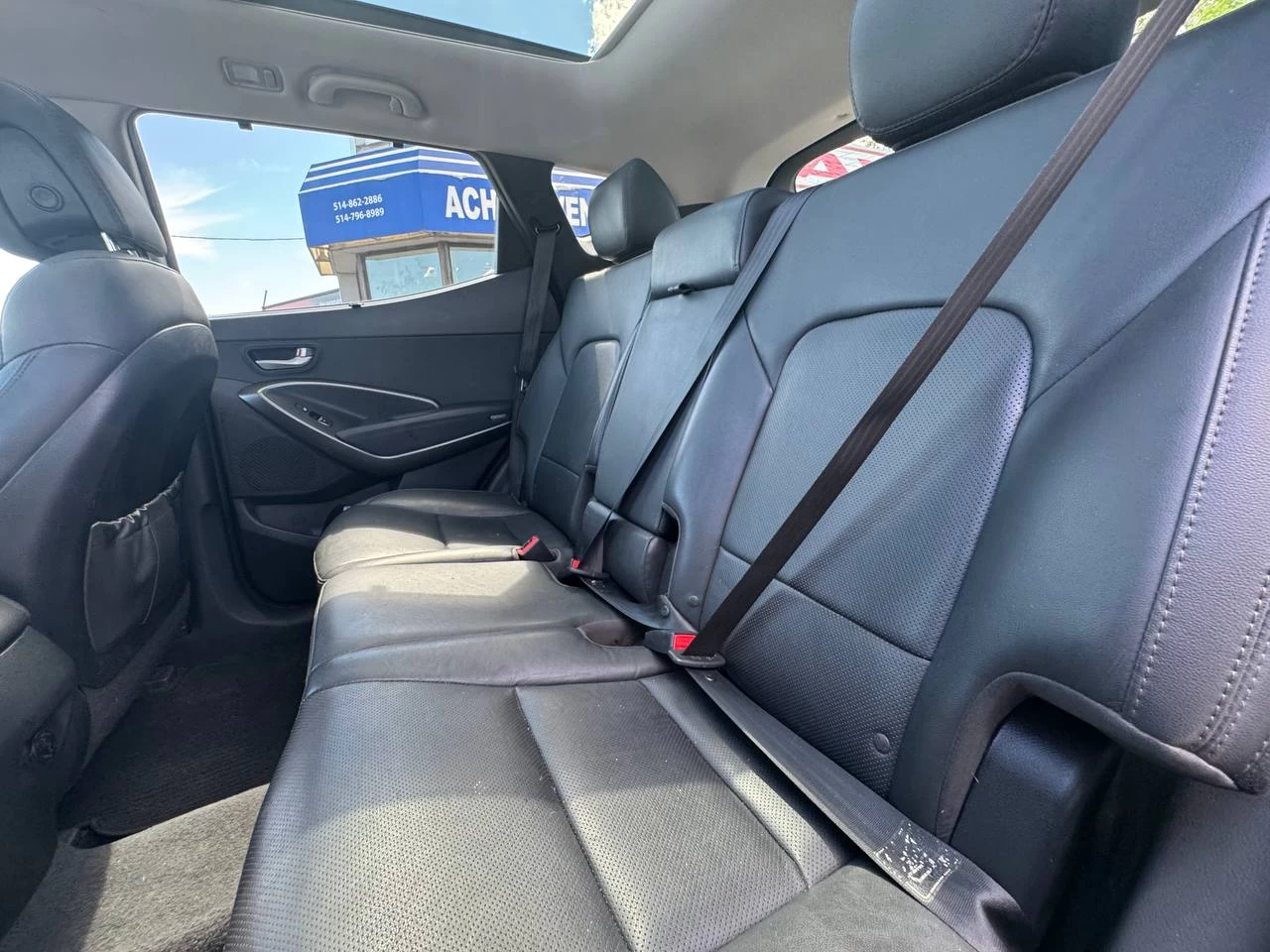 2017 Hyundai Santa Fe Sport SE**AWD**SAAQ CERTIFIEE**TOIT OUVRANT PANORAMIQUE**SIEGE EN CUIR**CAMERA DE RECUL**SIEGES CHAUFFNATS AVANT ET ARRIERE**Volant Chauffant**Alerte d'angle Mort**MAGS** Image principale