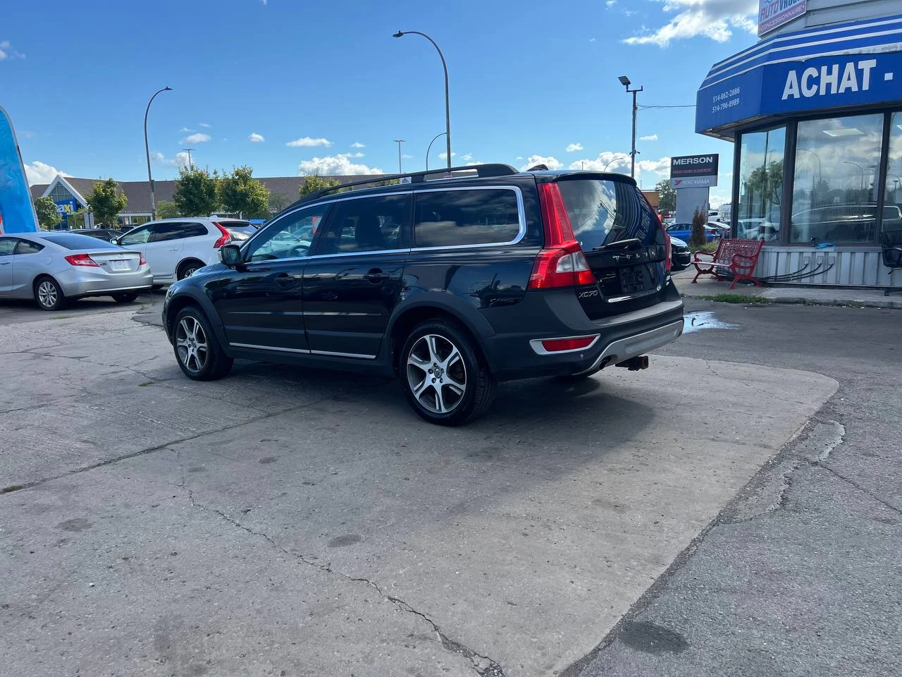 2012 Volvo XC70 T6**AWD  Toit Ouvrant**ALERTE D'ANGLE MORT**SIEGES EN CUIR**SIEGES CHAUFFANTS**SIEGES CHAUFFANTS ARRIERE**MAGS** Image principale