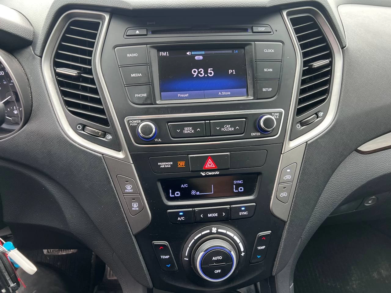 2017 Hyundai Santa Fe Sport SE**AWD**TOIT OUVRANT PANORAMIQUE**SIEGE EN CUIR**CAMERA DE RECUL**SIEGES CHAUFFNATS AVANT ET ARRIERE**Volant Chauffant**Alerte d'angle Mort**MAGS** Image principale