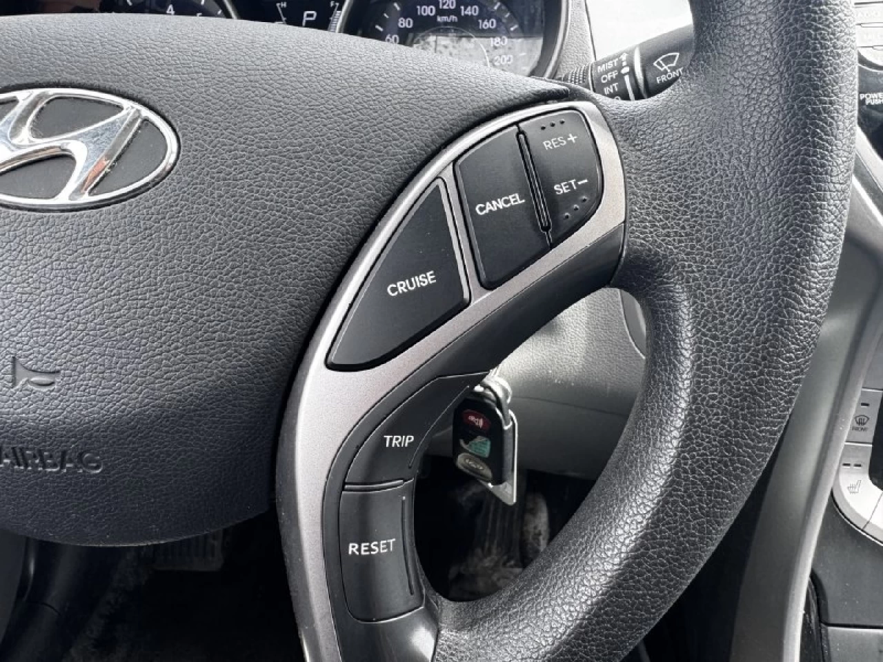 2013 Hyundai Elantra GL**SIEGES CHAUFFANTS**MODE ECO**REGULATEURE DE VITESSE** Image principale