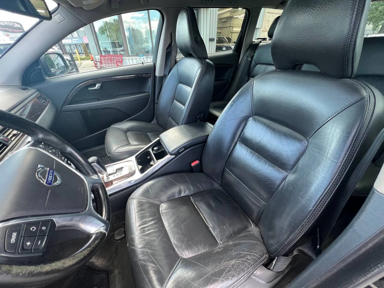 2012 Volvo XC70 T6**AWD  Toit Ouvrant**ALERTE D'ANGLE MORT**SIEGES EN CUIR**SIEGES CHAUFFANTS**SIEGES CHAUFFANTS ARRIERE**MAGS** Image principale