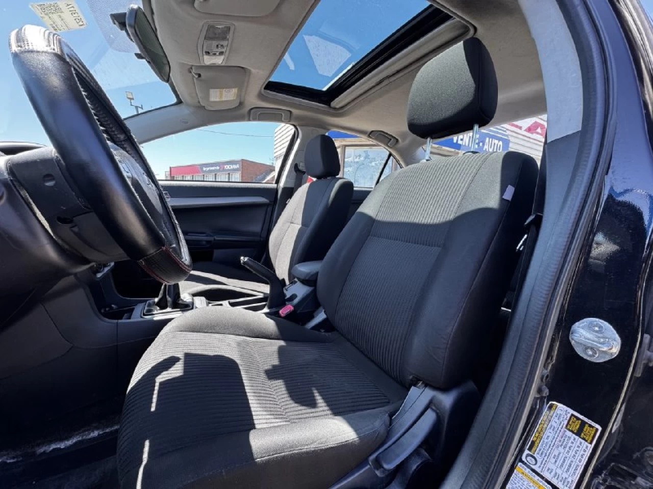 2015 Mitsubishi Lancer LIMITED**TOIT OUVRANT**SIEGES CHAUFFANTS**MAGS**AIRCLIM** Image principale