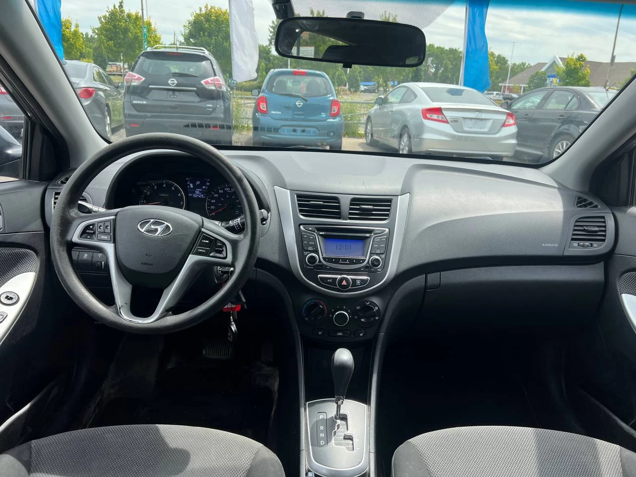 2013 Hyundai Accent GL**SIEGES CHAUFFENT** Image principale