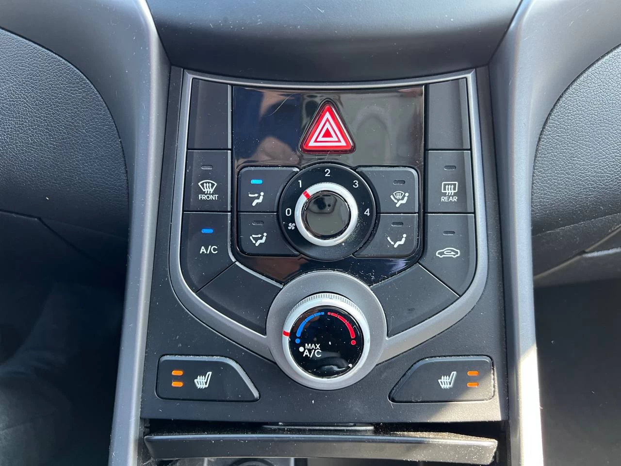 2015 Hyundai Elantra GL**SIEGES CHAUFFANTS**BLUETOOTH** Image principale