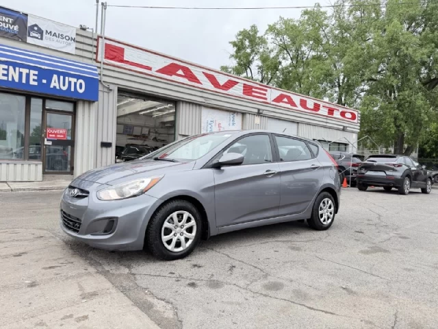 Hyundai Accent GL**TRES BAS KILOMETRAGE**SIEGES CHAUFFNATS**PRIX EN SPECIAL** 2014