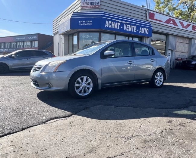 Nissan Sentra - 2012