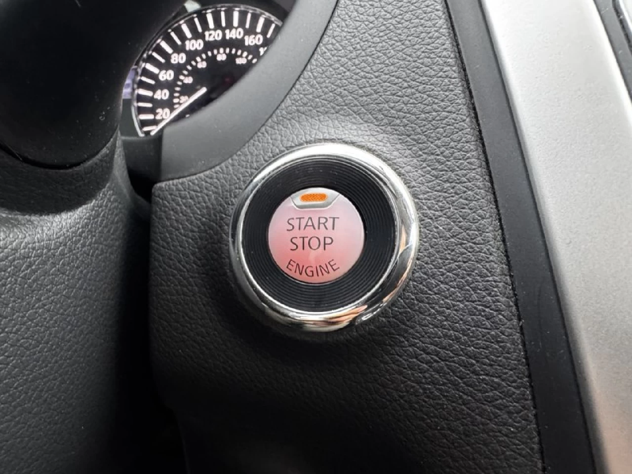 2016 Nissan Altima 2.5**Camera de recul**ALERTE ANGLE MORT**SIEGES CHAUFFANTS**MAGS**PUSH TO START** Image principale