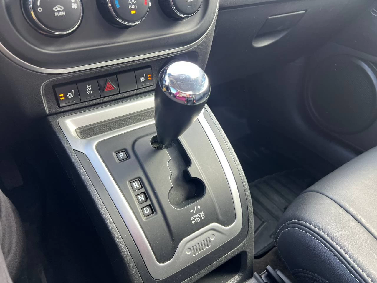 2016 Jeep Compass High Altitude**CERTIFIÉE SAAQ**4X4**Toit Ouvrant**CAMERA DE RECUL**Sieges en Cuir**SIEGES CHAUFFANTS**MAGS**Tres Bien Entretenu** Main Image