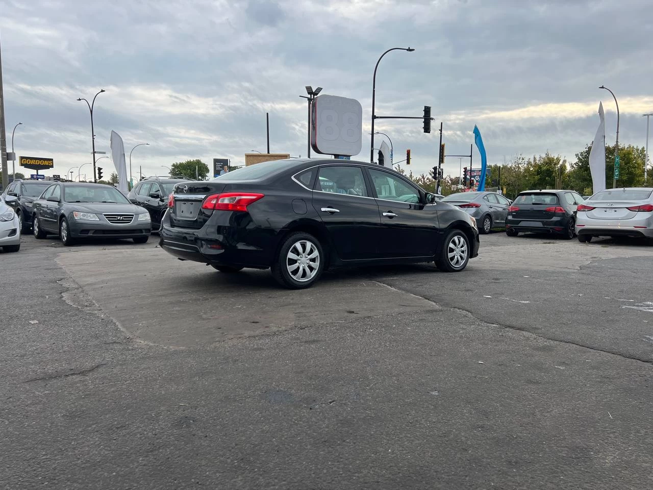 2017 Nissan Sentra S**Jamais accidente** Image principale