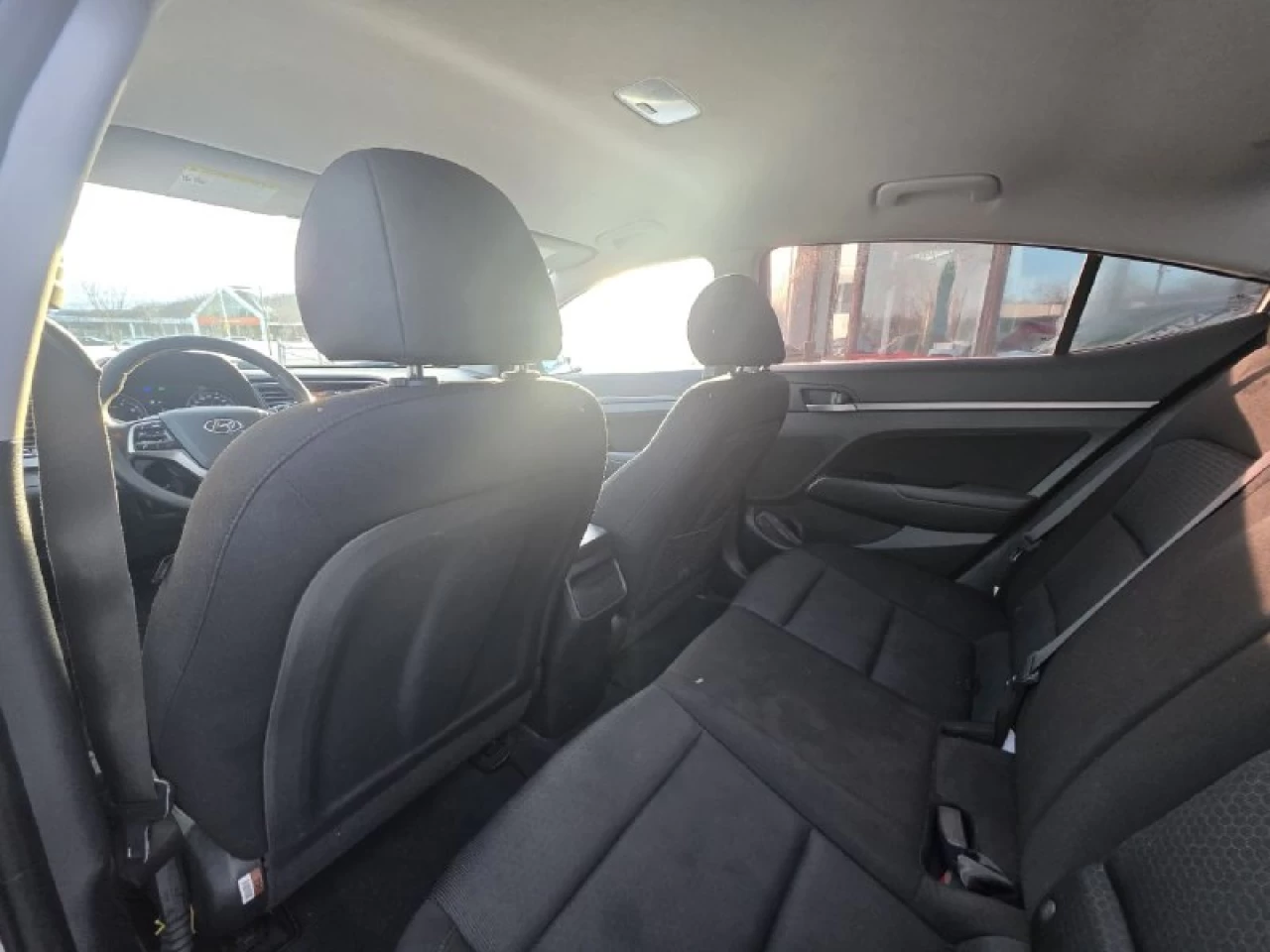 2018 Hyundai Elantra **GL**CAMERA DE RECUL**ANGLE MORT**SIEGES CHAUFFANTS**MAGS**Financement 1Ère, 2e et 3e chance !!! 100% ApprouvÉ !! Image principale