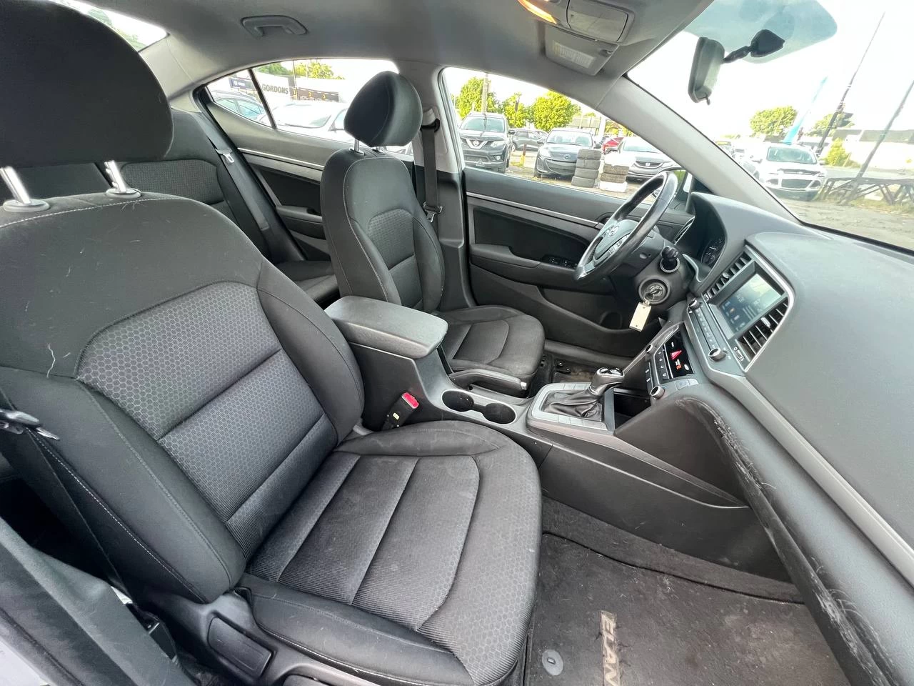 2017 Hyundai Elantra GL**SAAQ CERTIFIEE**CAR PLAY**SIEGES CHAUFFANTS**VOLANT CHAUFFANTS**CAMERA DE RECULE**MAGS**ANGLE MORT** Image principale