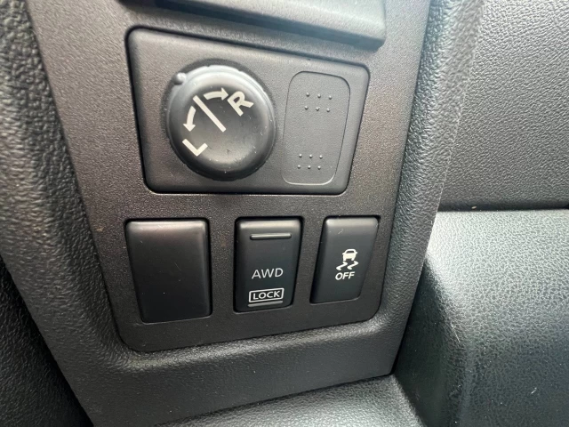 Nissan Rogue SV**AWD**CAMERA DE RECULE**SIEGES CHAUFFNATS**MAGS** 2011