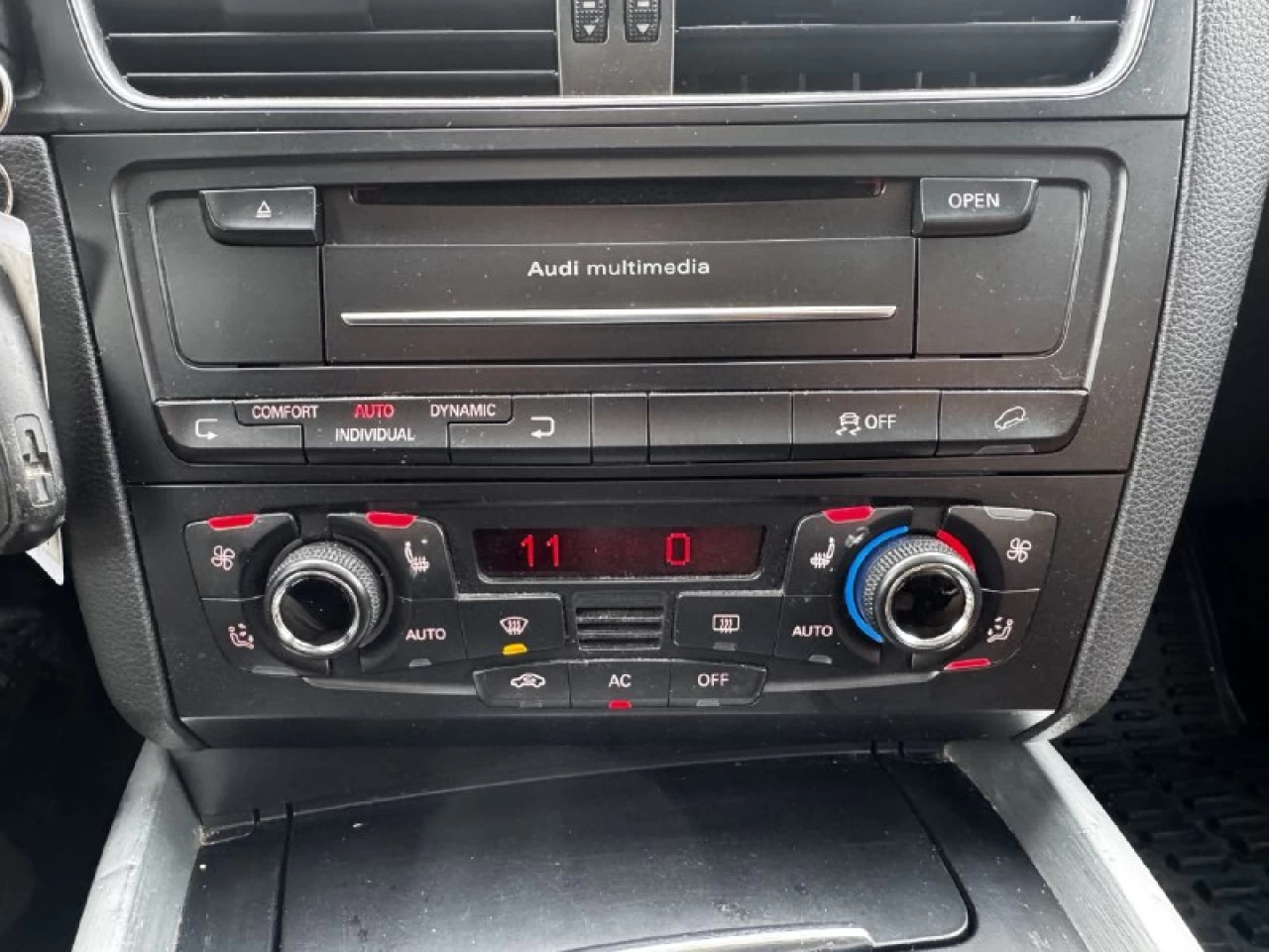 2012 Audi Q5 Premium Plus**S_Line**AWD**TOIT PANORAMIQUE**CUIR**MAGS**SIEGES CHAUFFNATS** Image principale