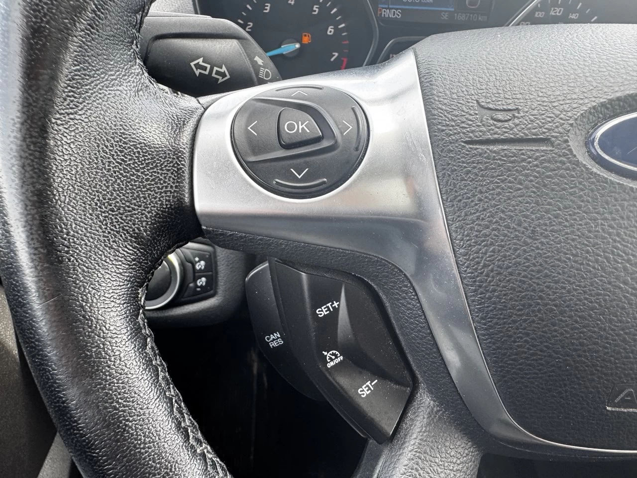 2015 Ford Escape Titanium**AWD**Toit Ouvrant**CamÉra de Recul**SIEGES EN CUIR**Navigation**SIEGES CHAUFFANTS**MAGS** Image principale