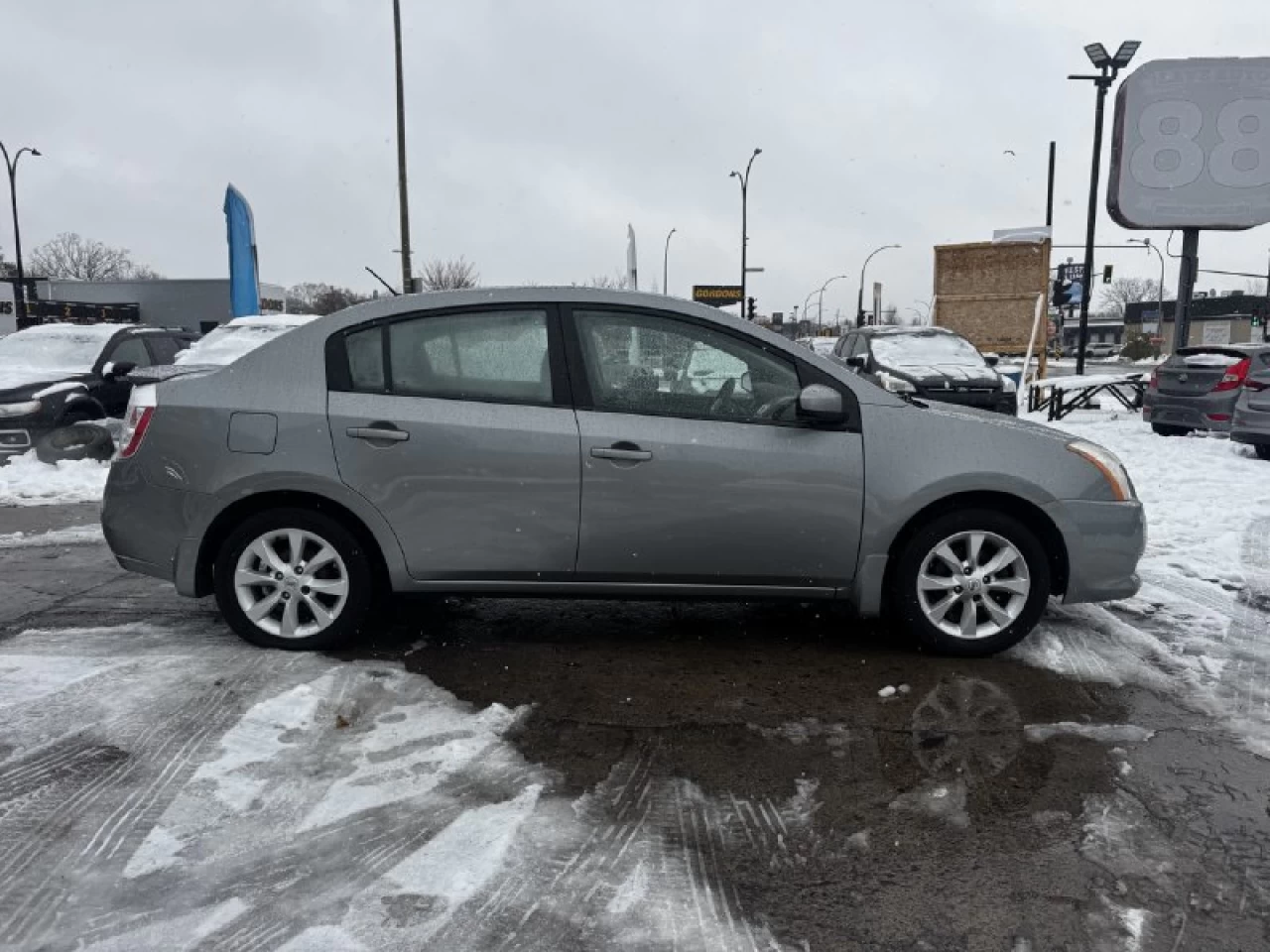 2012 Nissan Sentra 2.0**S**MAGS** Main Image