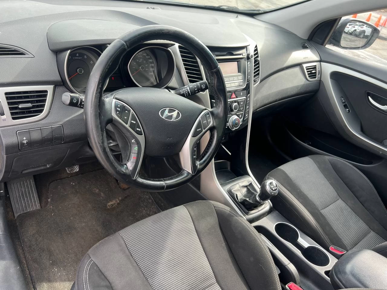 2013 Hyundai Elantra GT GLS**Toit Ouvrant Panoramique**Sieges CHAUFFANTS**MAGS** Image principale