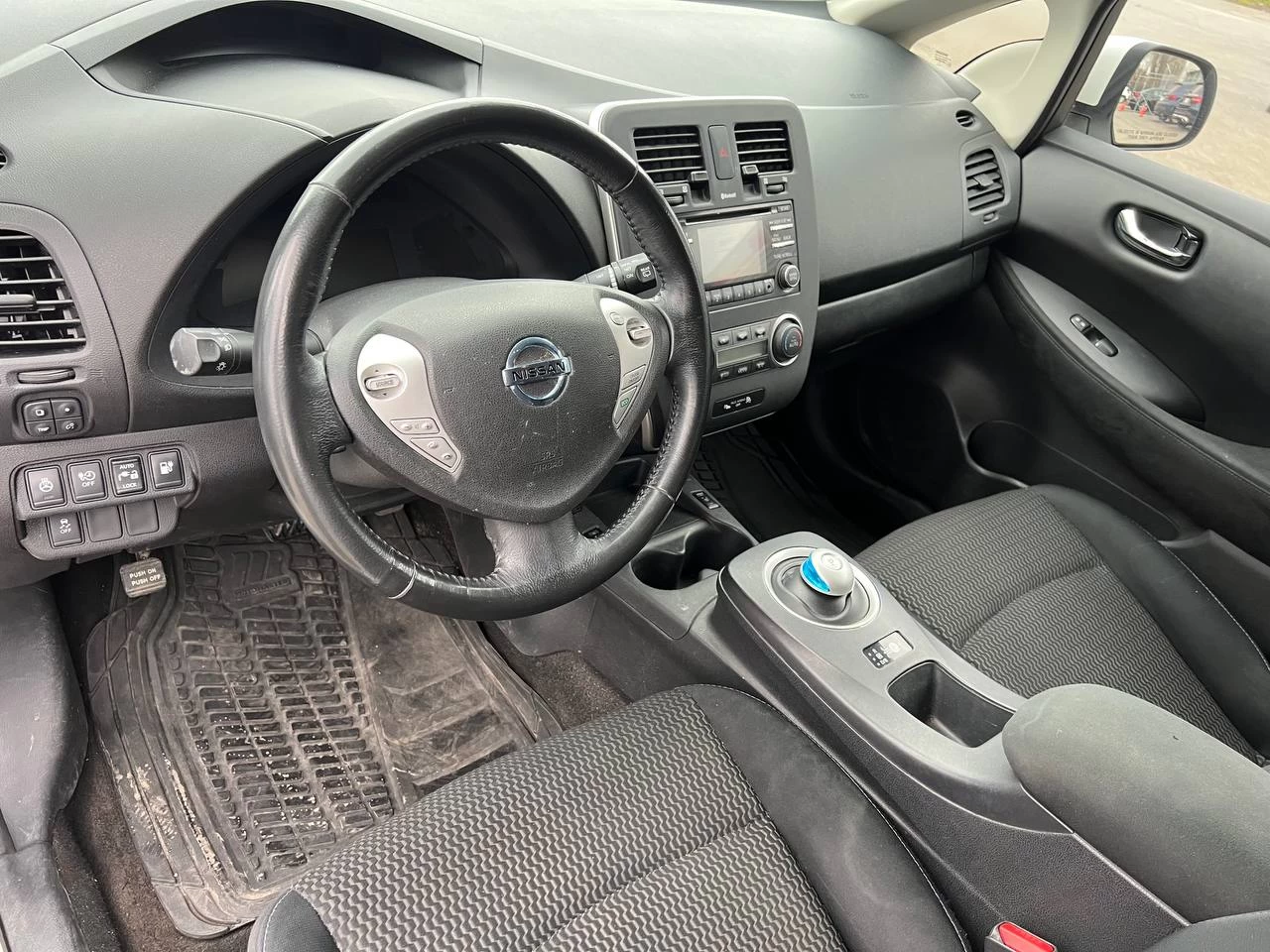2015 Nissan LEAF SV**Jamais Accidentee**CAMERA DE RECUL**SIEGES CHAUFFANTS EN AVANT ET ARRIERE**VOLANT CHAUFFANTS Image principale