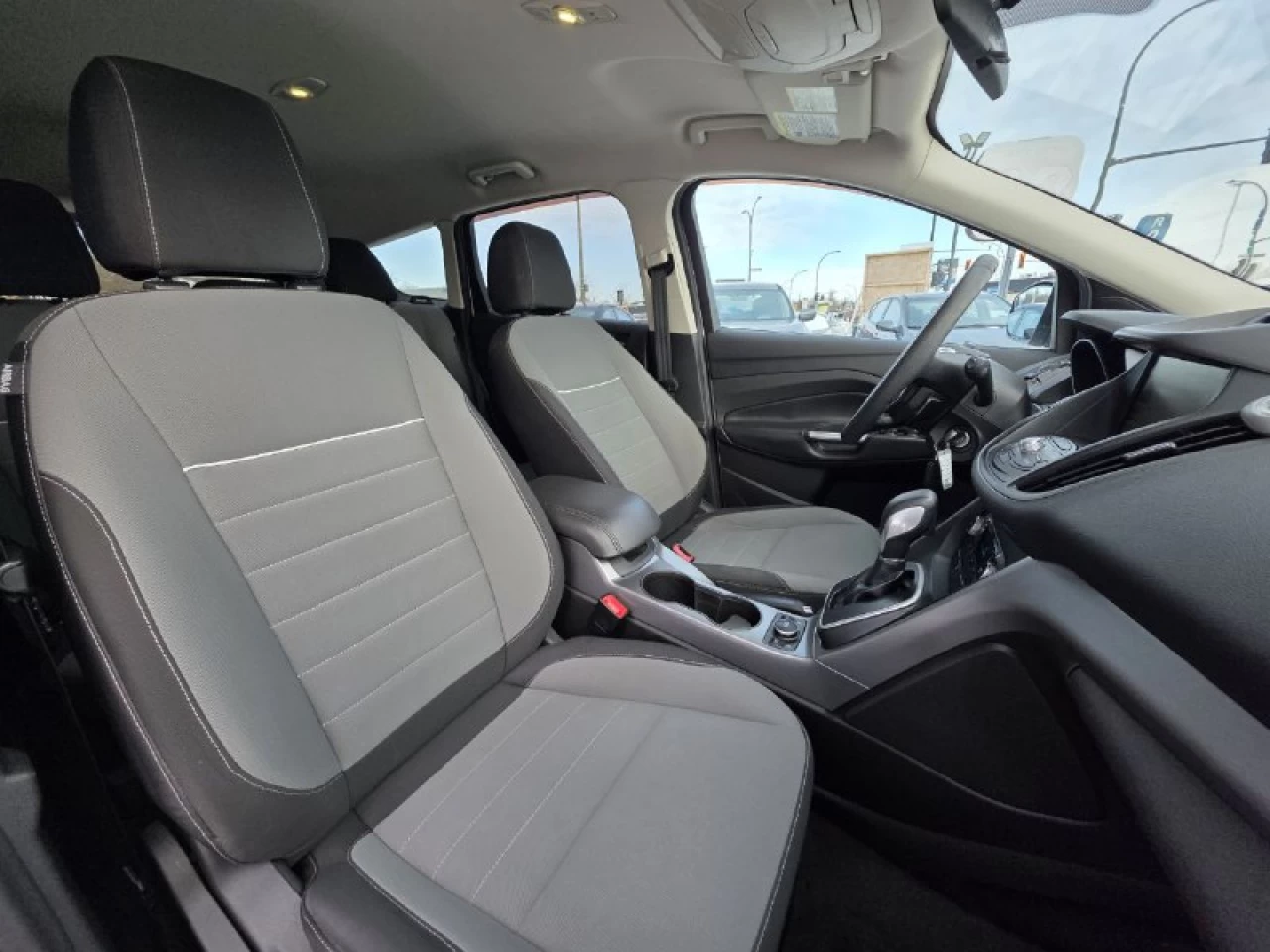 2014 Ford Escape JAMAIS ACCIDENTEE**AWD**NAVIGATION**CAMERA DE RECUL**SIEGES CHAUFFANTS**MAGS** Financement 1Ère, 2e et 3e chance !! 100% ApprouvÉ Main Image