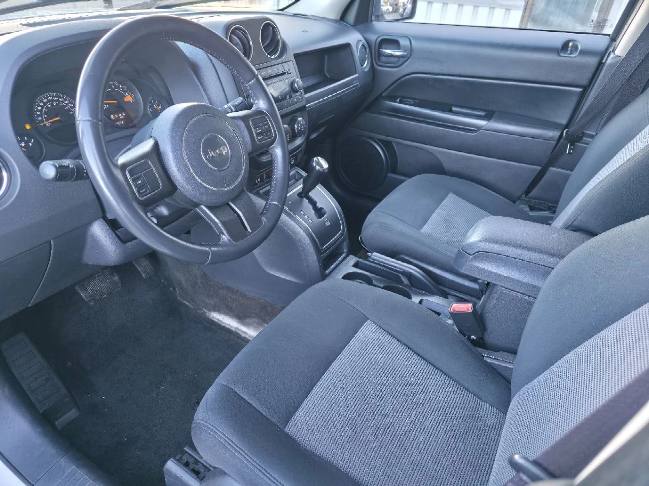 2014 Jeep Patriot **NORTH EDITION**JAMAIS ACCIDENTEE**4X4**SIEGES CHAUFFANTS**MAGS**EN SPECIAL** Image principale