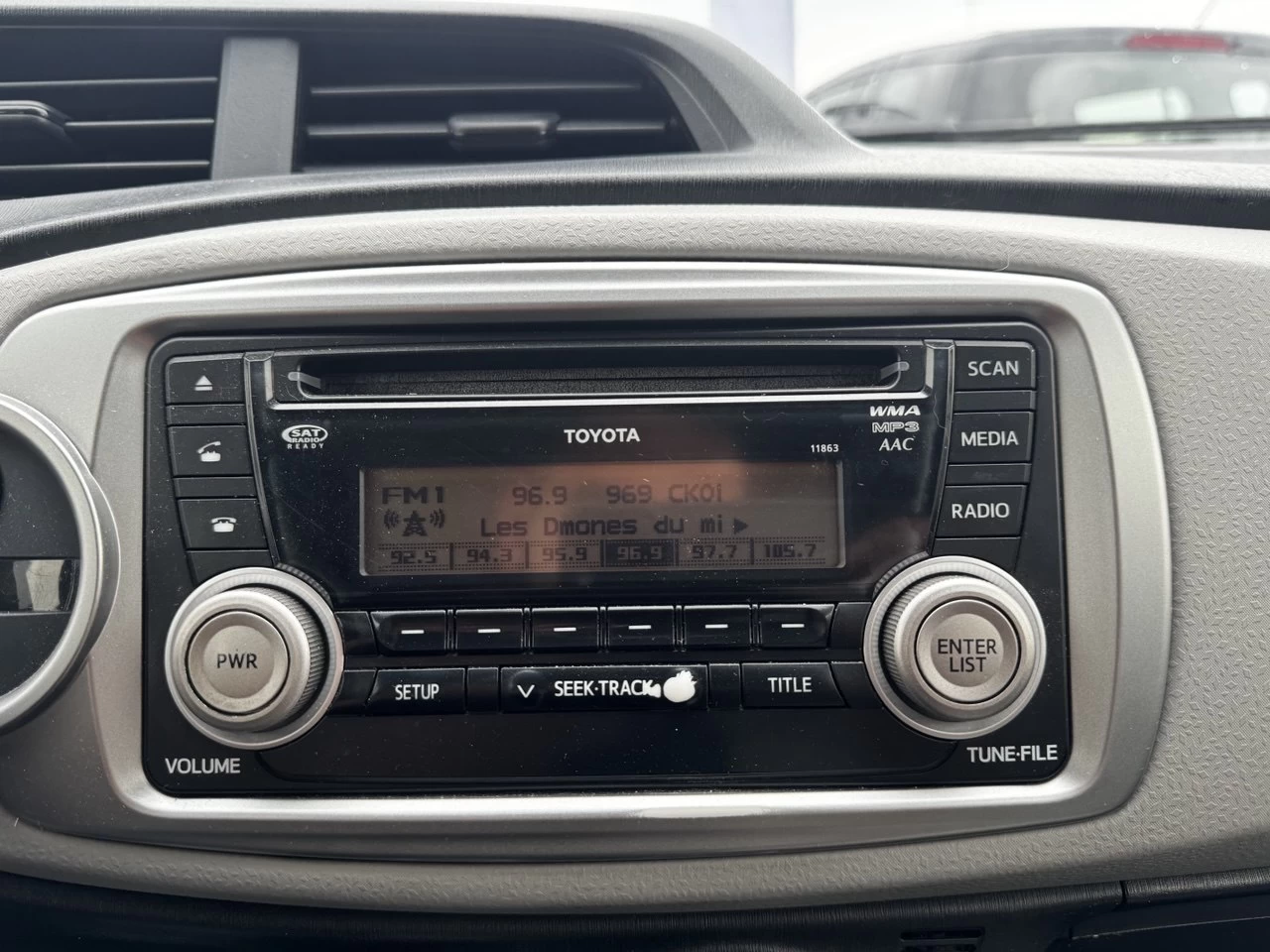 2012 Toyota Yaris LE**BAS KILOMETRAGE** Image principale