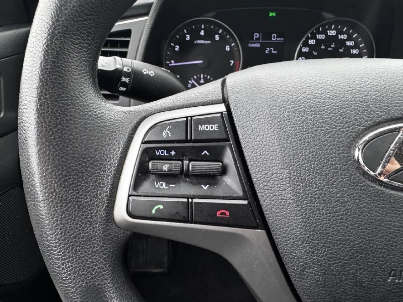 2017 Hyundai Elantra LE**SAAQ CERTIFIER**SIEGES CHAUFFNATS**MODE ECO** Image principale