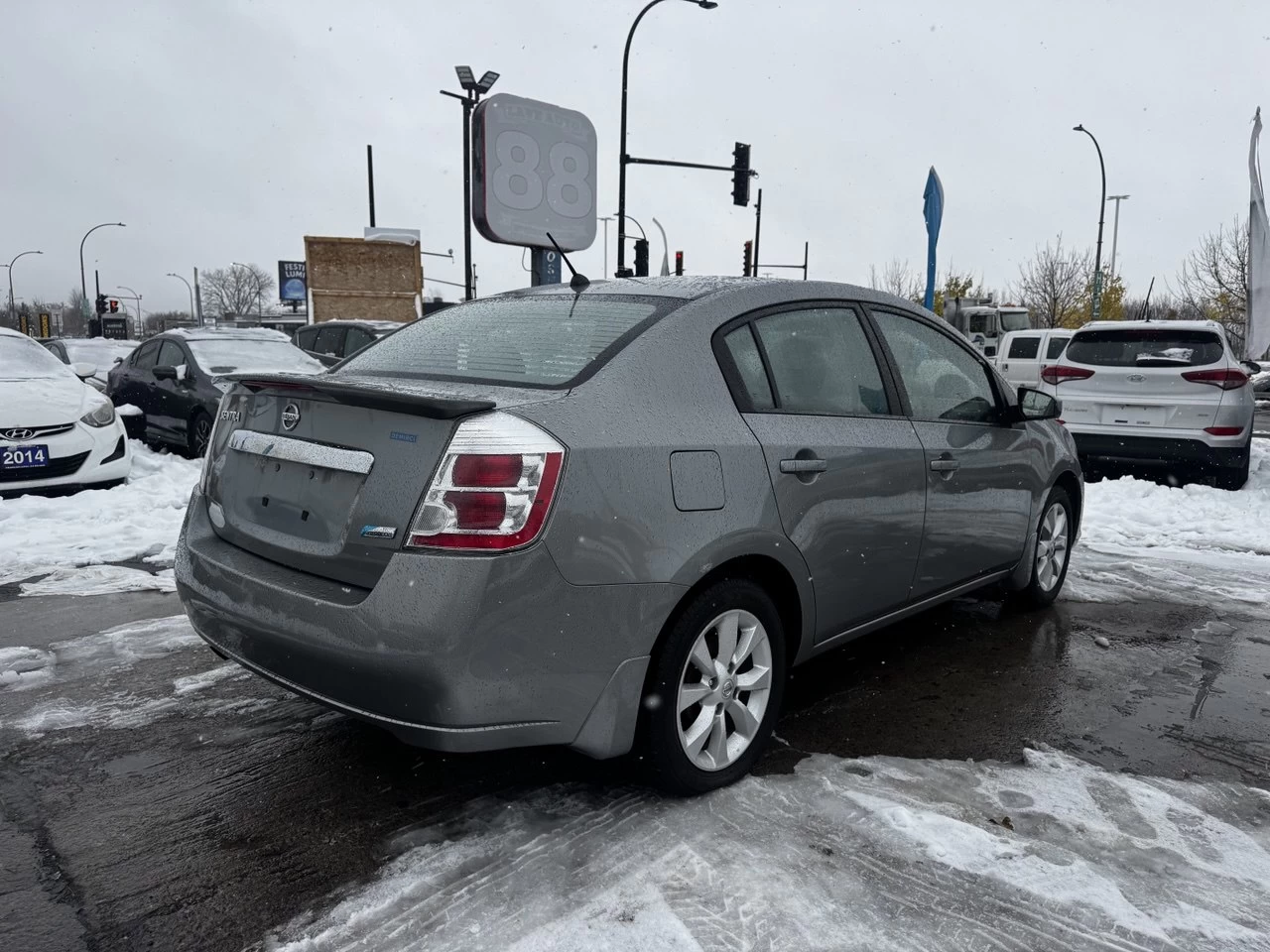 2012 Nissan Sentra 2.0**S**MAGS** Main Image