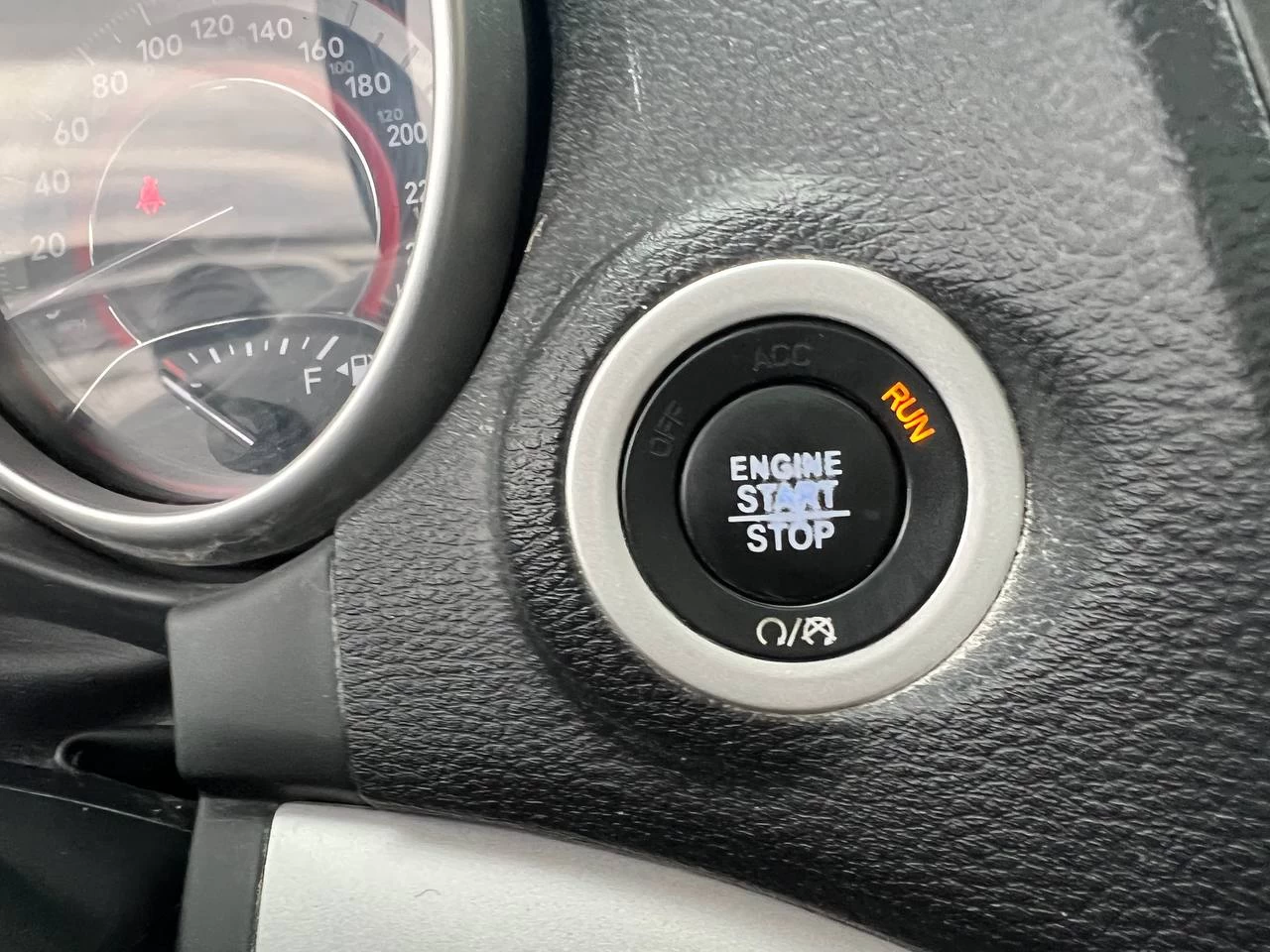 2017 Dodge Journey SXT**TOIT OUVRANT**CAMERA DE RECUL**SIEGES CHAUFFNATS**NAVIGATION**MAGS** Image principale