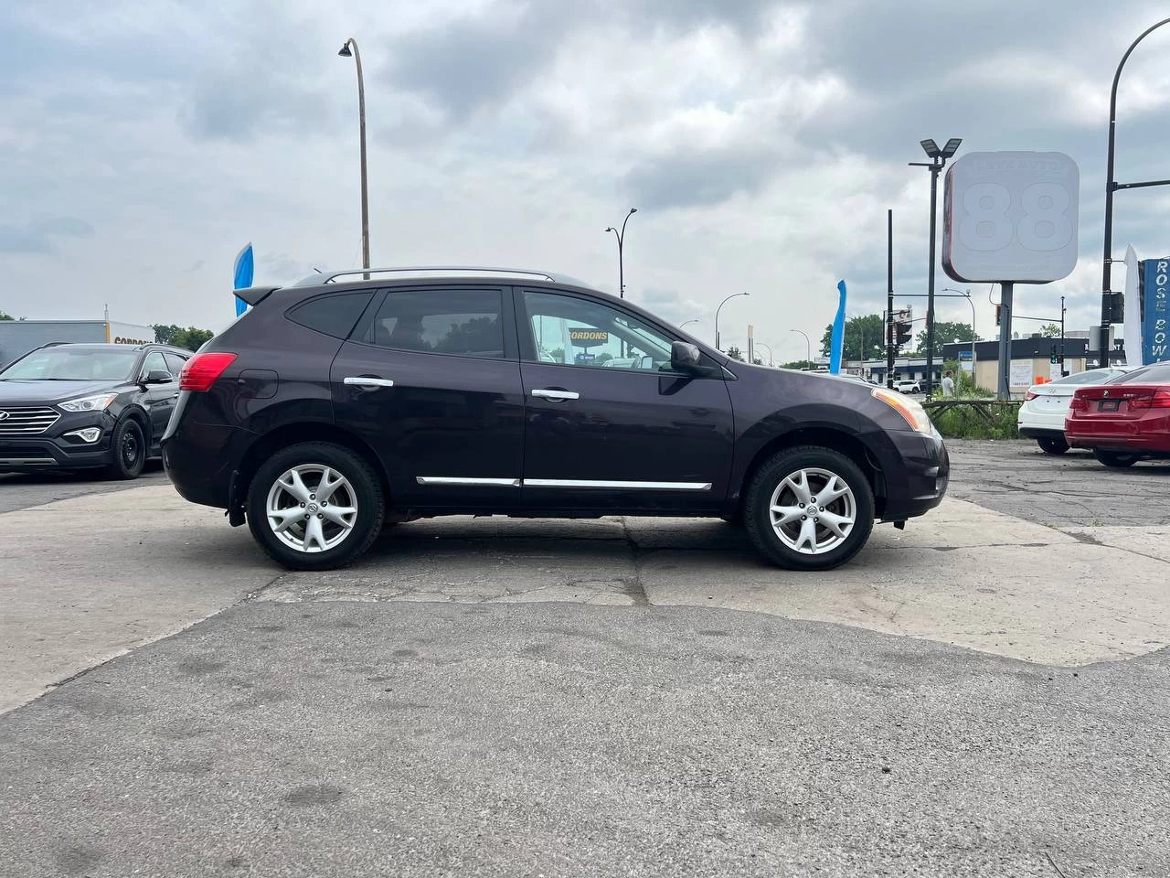 2011 Nissan Rogue SV**AWD**CAMERA DE RECULE**SIEGES CHAUFFNATS**MAGS** Main Image