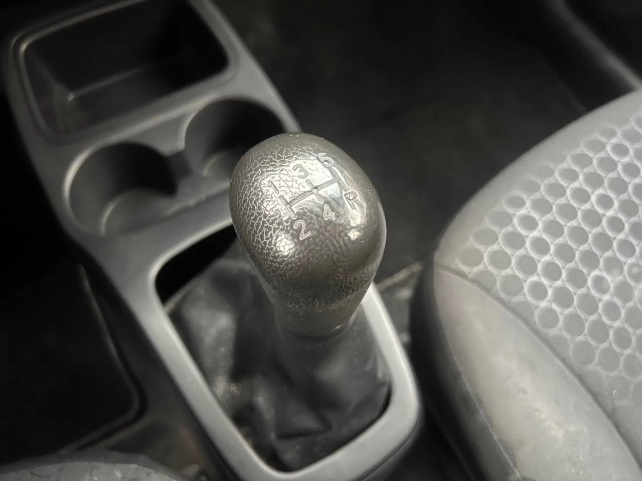 2015 Mitsubishi Mirage ES** Main Image