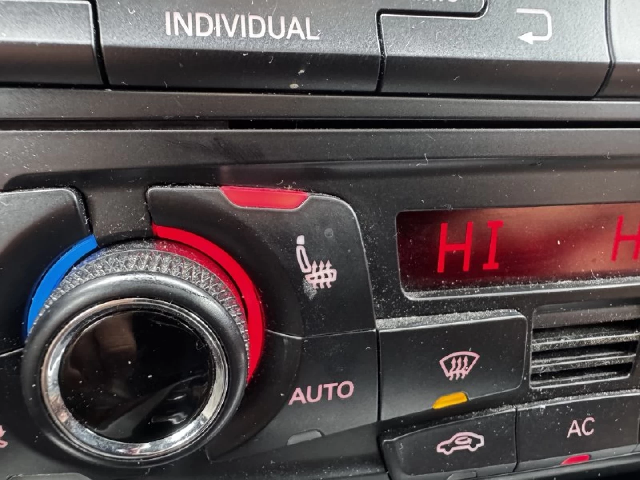 2012 Audi Q5 Premium Plus**S_Line**AWD**TOIT PANORAMIQUE**CUIR**MAGS**SIEGES CHAUFFNATS** Image principale