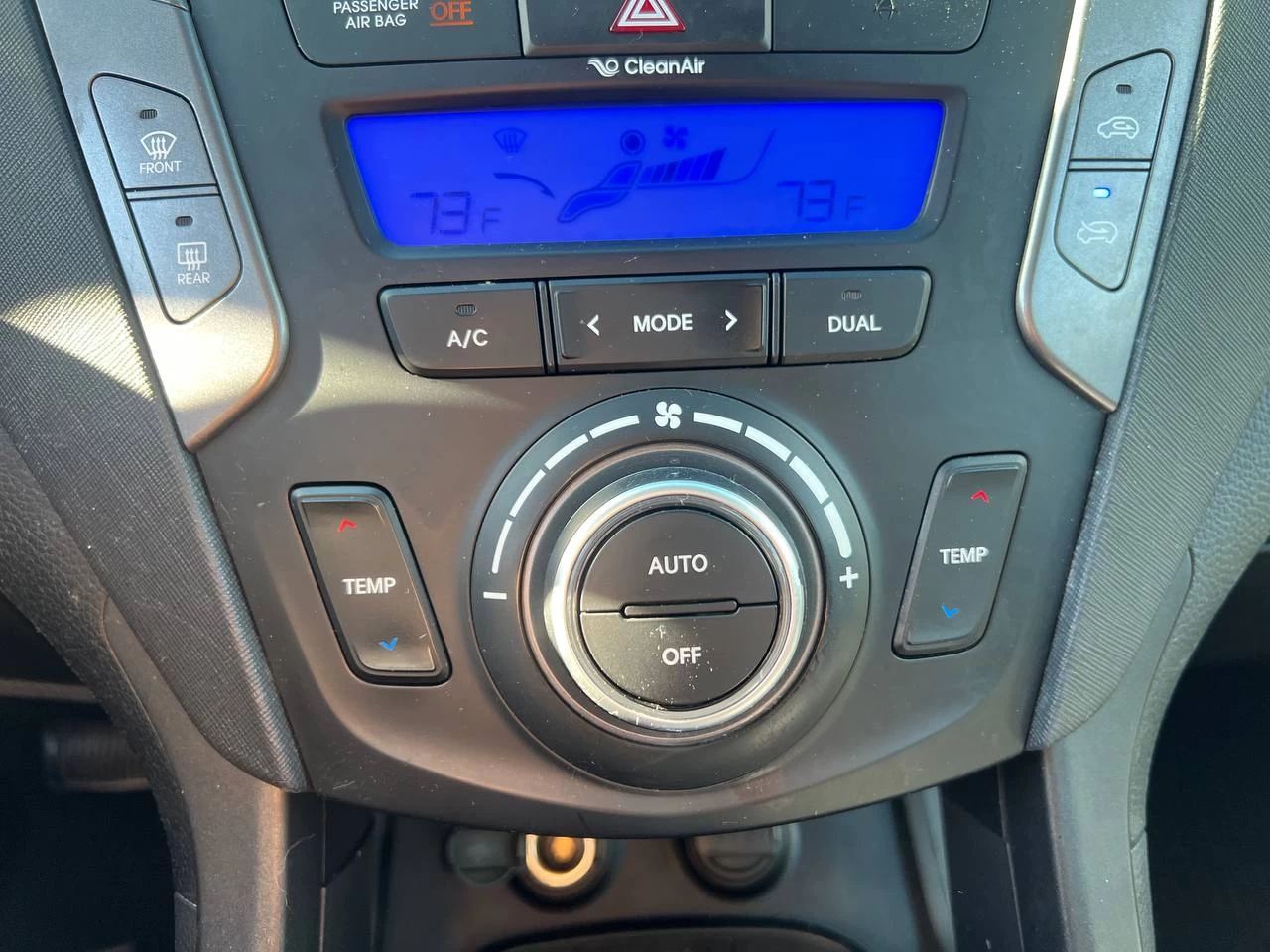 2015 Hyundai Santa Fe Sport Premium**AWD**Jamais Accidente**SIEGES CHAUFFNATS AVANT ET ARRIERE**VOLANT CHAUFFNATS**MAGS** Main Image