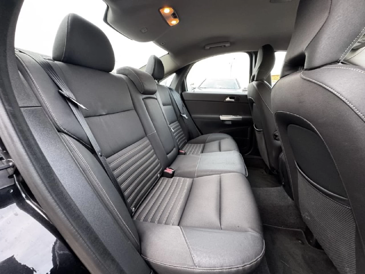 2008 Volvo S40 S40**CUIR**SIEGES CHAUFFNTAS**ANGLE MORT** Image principale