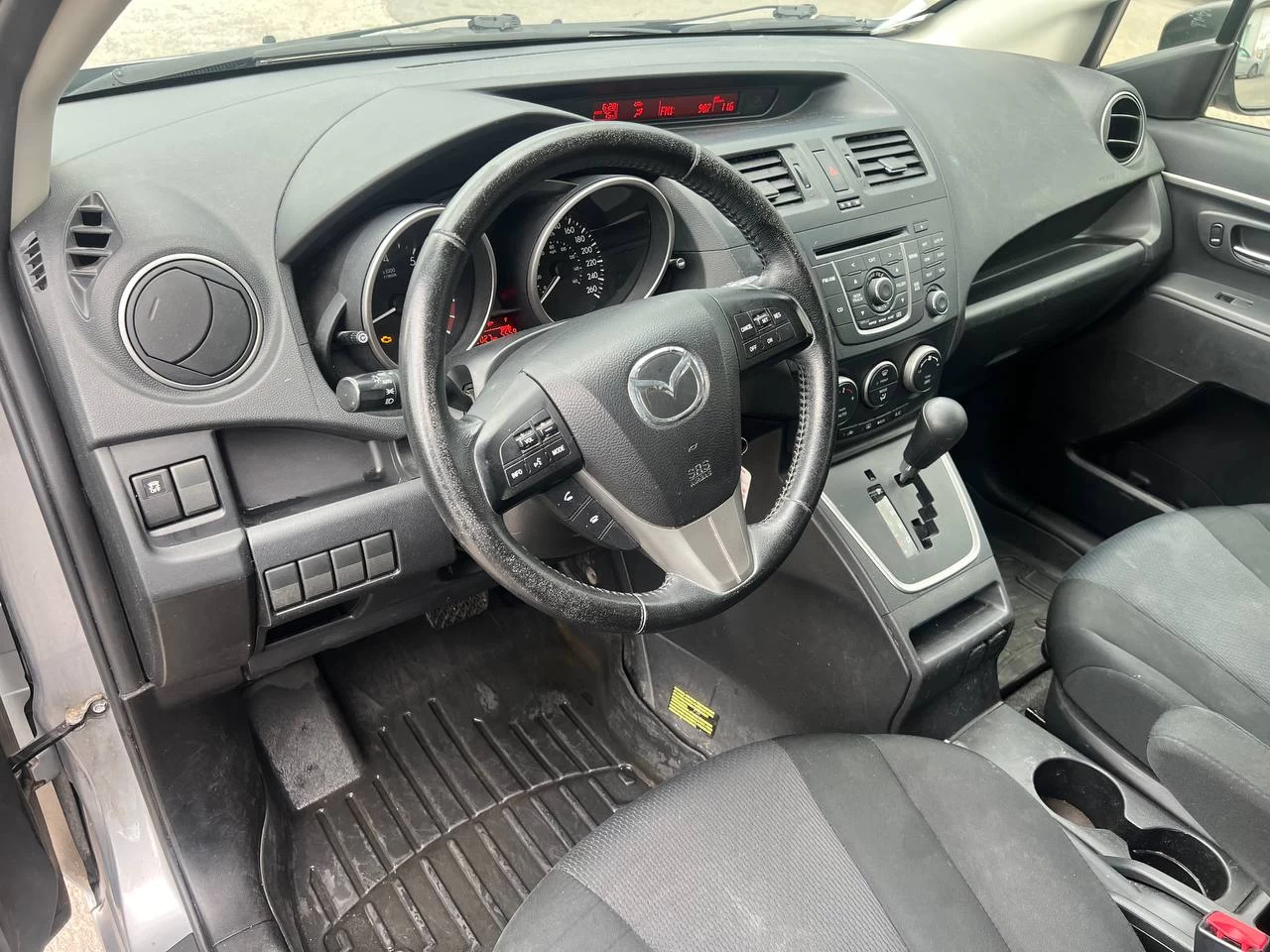 2013 Mazda 5 GS**6 PASSAGERS**Mags** Image principale