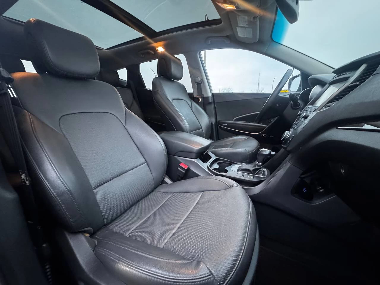 2017 Hyundai Santa Fe Sport Limited**AWD**Jamais Accidente**SAAQ CERTIFIEE**TOIT OUVRANT PANORAMIQUE**SIEGE EN CUIR**CAMERA DE RECUL**SIEGES CHAUFFNATS AVANT ET ARRIERE**Siege Ventile**Volant Chauffant**Navigation**Alerte d'angle Mort**MAGS** Main Image