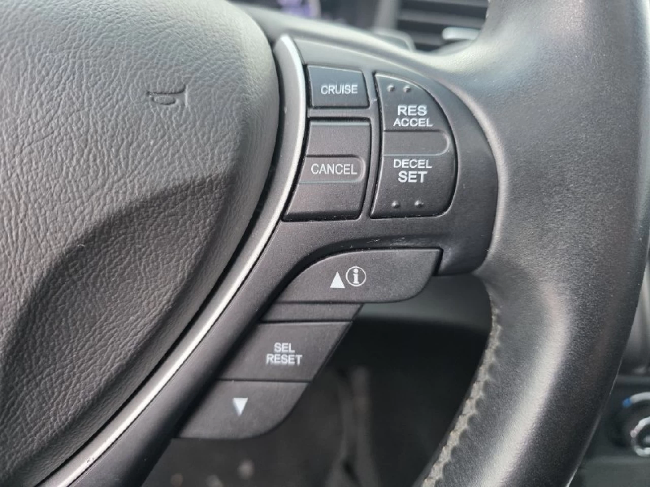 2015 Acura ILX Toit Ouvrant**CAMERA DE RECUL**SIEGES CHAUFFANTS**MAGS** Image principale