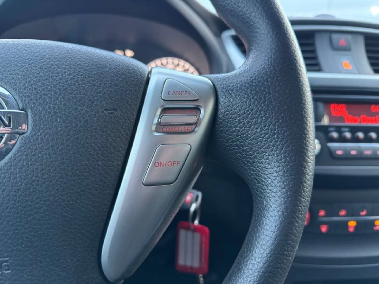 2017 Nissan Sentra S**Jamais accidente** Image principale