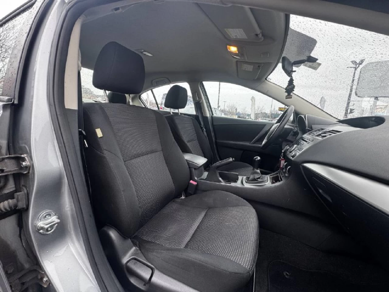 2013 Mazda 3 GX**Financement 1Ère, 2e et 3e chance !! 100% ApprouvÉ Image principale