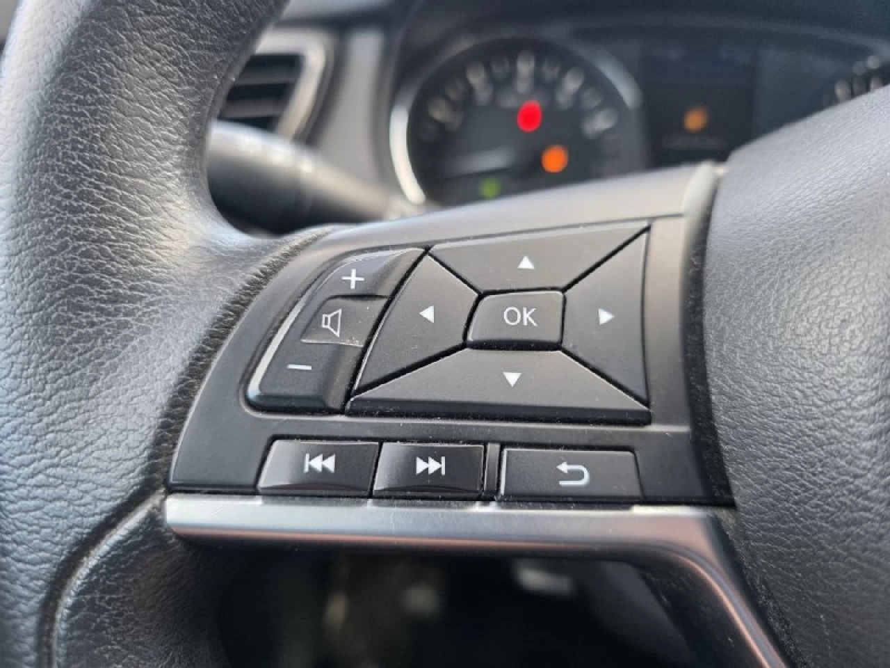 2018 Nissan Rogue S**AWD**CAMERA DE RECUL**SIEGES CHAUFFANTS**Mags** Image principale