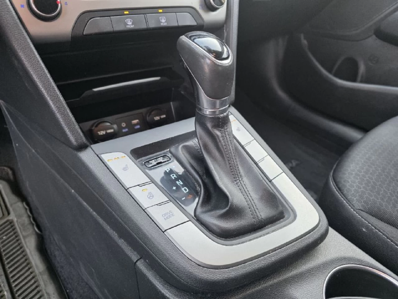 2018 Hyundai Elantra **GL**CAMERA DE RECUL**ANGLE MORT**SIEGES CHAUFFANTS**MAGS**Financement 1Ère, 2e et 3e chance !!! 100% ApprouvÉ !! Image principale