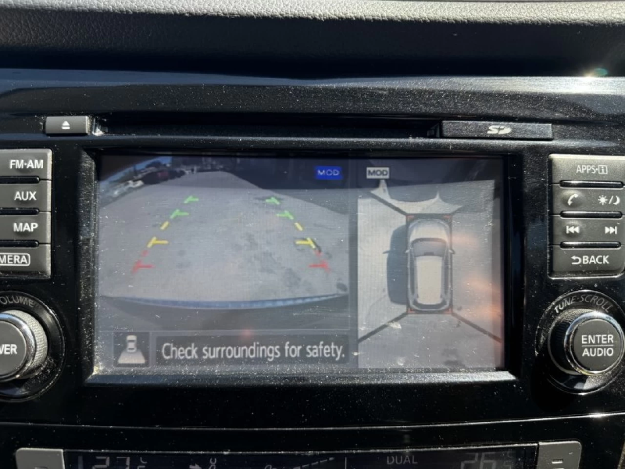 2015 Nissan Rogue SL**AWD**TOIT PANORAMIQUE**CAMERA DE RECULE**SIEGES EN CUIR**NAVIGATION**VOLANT CHAUFFANTS**SIEGES CHAUFFANTS** Image principale