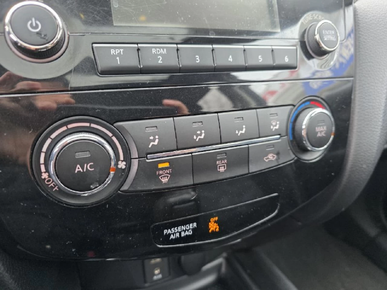 2014 Nissan Rogue SV**AWD**TOIT OUVRANT PANORAMIQUE**CAMERA DE RECULE**SIEGES CHAUFFNATS** Image principale