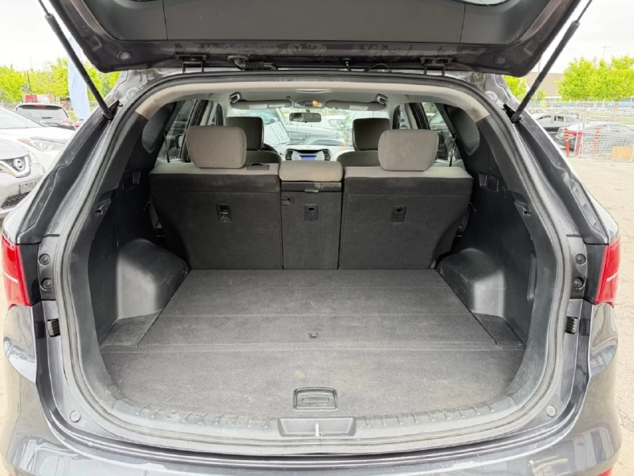 2016 Hyundai Santa Fe Sport JAMAIS ACCIDENTEE**SAAQ CERTIFIEE**UNE SEULE PROPRIO**2.4L**SIEGES CHAUFFANTS**MAGS**EN SPECIAL** Image principale