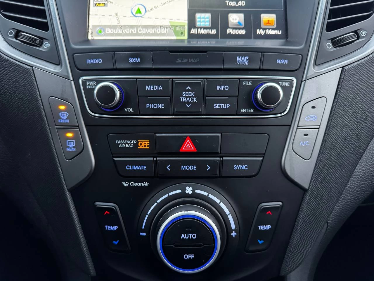 2017 Hyundai Santa Fe Sport Limited**AWD**Jamais Accidente**SAAQ CERTIFIEE**TOIT OUVRANT PANORAMIQUE**SIEGE EN CUIR**CAMERA DE RECUL**SIEGES CHAUFFNATS AVANT ET ARRIERE**Siege Ventile**Volant Chauffant**Navigation**Alerte d'angle Mort**MAGS** Main Image