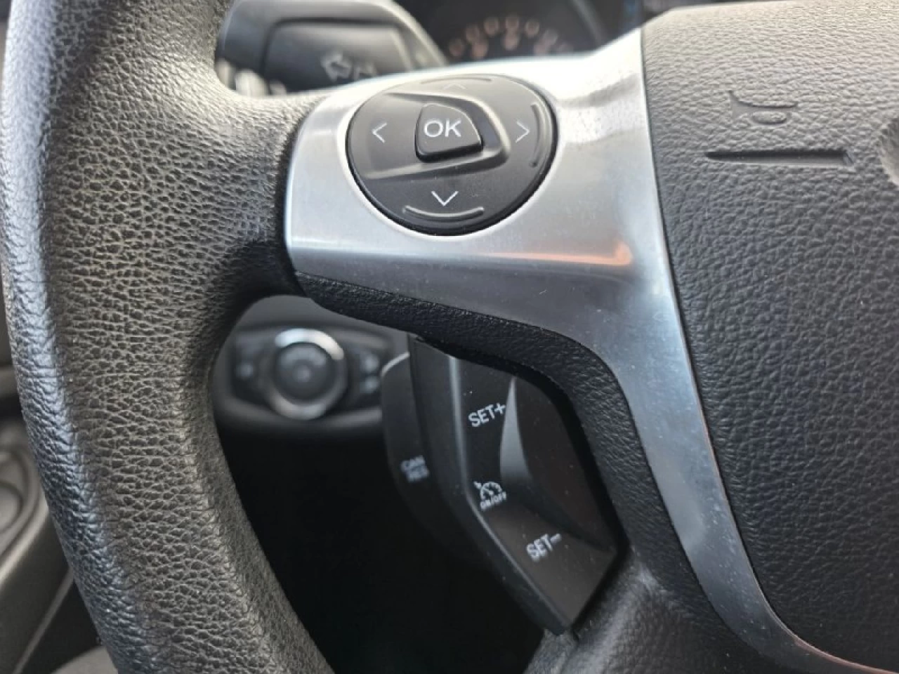 2014 Ford Escape JAMAIS ACCIDENTEE**AWD**NAVIGATION**CAMERA DE RECUL**SIEGES CHAUFFANTS**MAGS** Financement 1Ère, 2e et 3e chance !! 100% ApprouvÉ Main Image