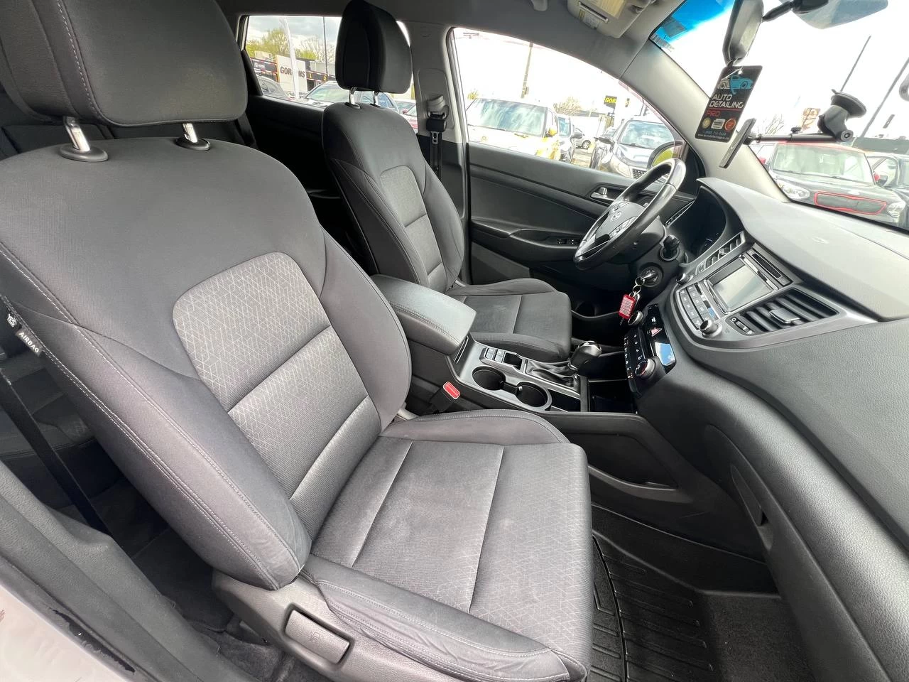 2017 Hyundai Tucson Premium**SAAQ Certifie**CAMERA DE RECUL**ANGLE MORT**SIEGES CHAUFFANTS**Volant Chauffant**MAGS Image principale