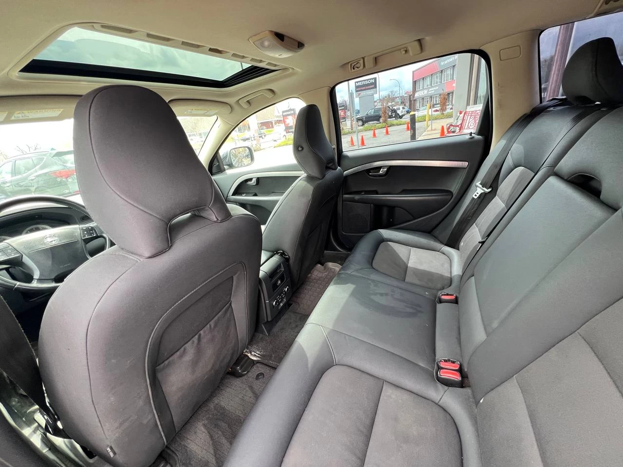 2009 Volvo XC70 3.2L**AWD**TOIT OUVRANT**SIEGES CHAUFFNATS**CUIR**PUSH TO STRAT** Image principale
