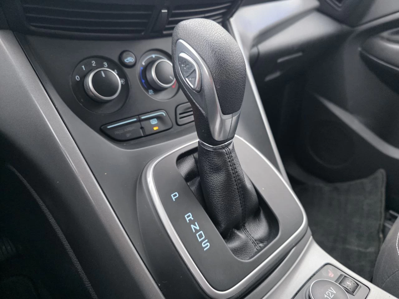 2013 Ford Escape **JAMAIS ACCIDENTEE**TRES BAS KILO**58 000KM**CERTIFIEE**SIEGES CHAUFFANTS**MAGS**EN SPECIAL** Image principale