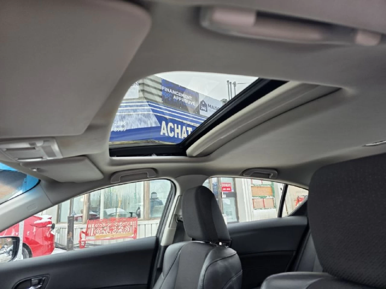 2015 Acura ILX Toit Ouvrant**CAMERA DE RECUL**SIEGES CHAUFFANTS**MAGS** Image principale