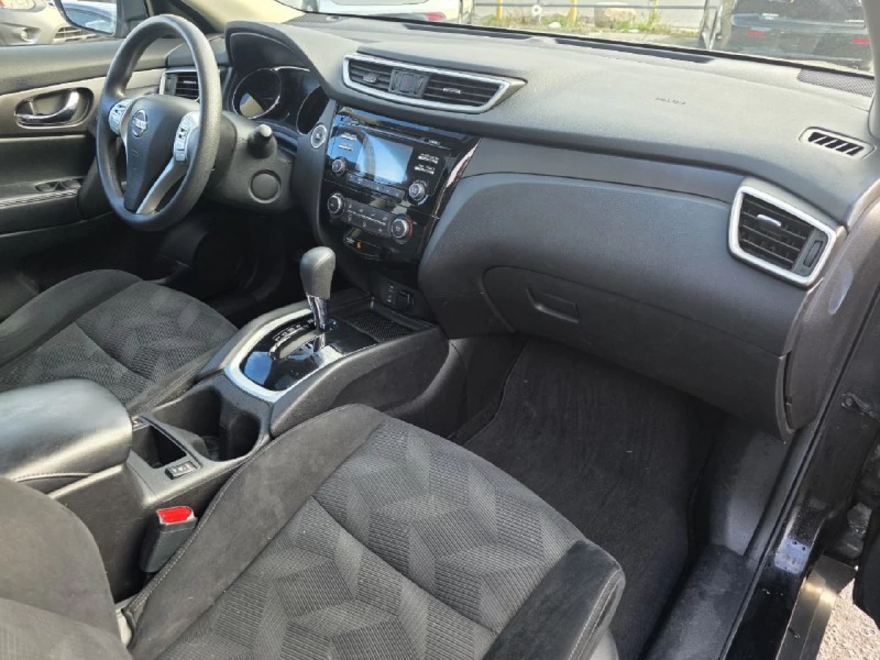 2014 Nissan Rogue **SV**JAMAIS ACCIDENTEE**SAAQ CERTIFIEE**TOIT PANORAMIQUE**CAMERA DE RECUL**SIEGES CHAUFFANTS**MAGS** Main Image